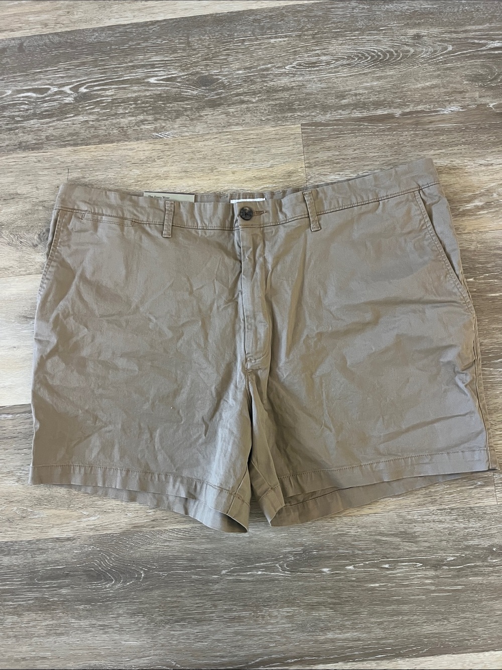 NWT Goodfellow & Co Men's Every Wear Shorts Brown Size 42